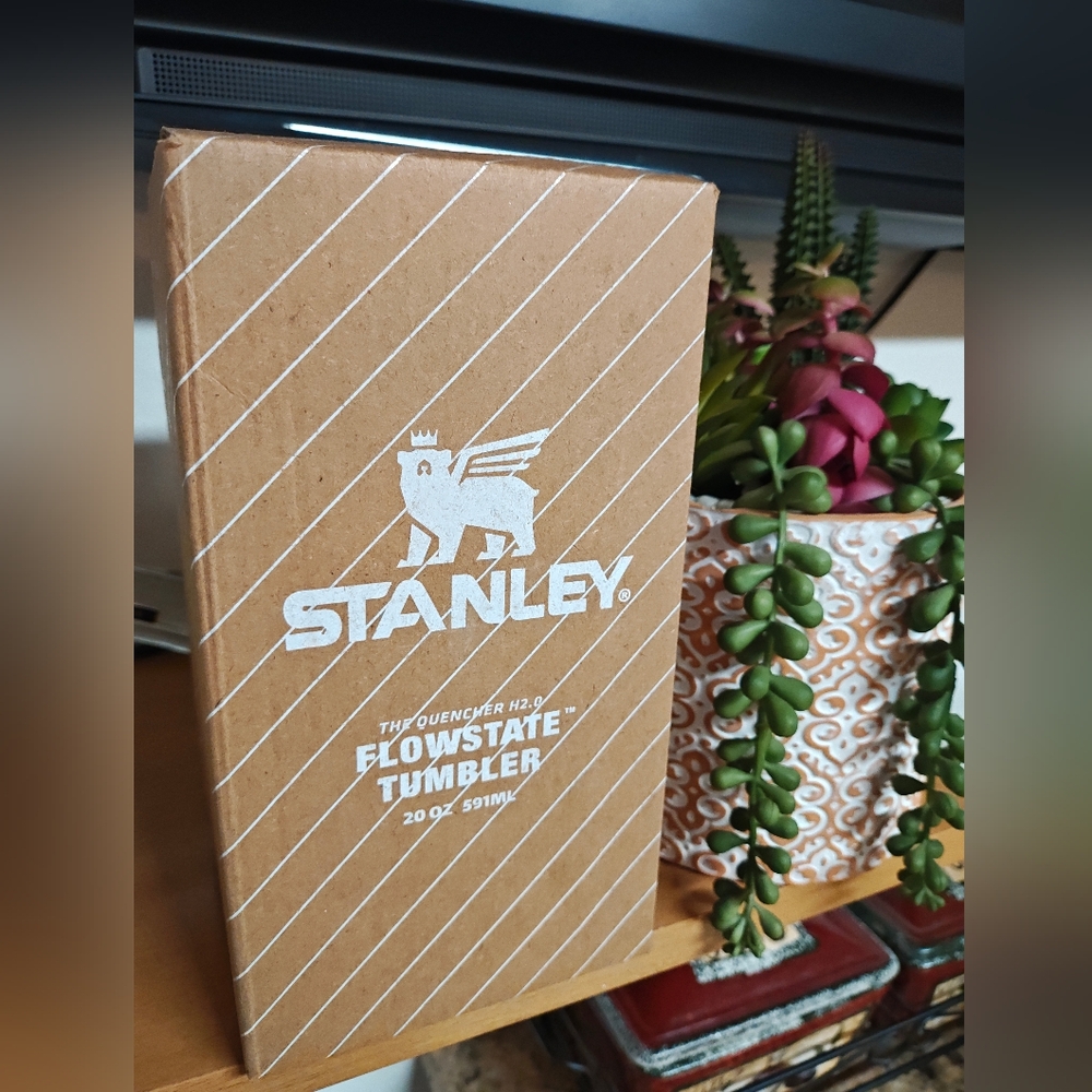 Stanley Pink Tumbler with Cartoon Design - Picture 7 of 7